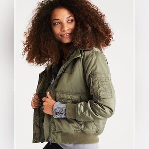 EUC American Eagle Green Satin Sherpa Fur Lined Hooded Puffer Bomber Jacket